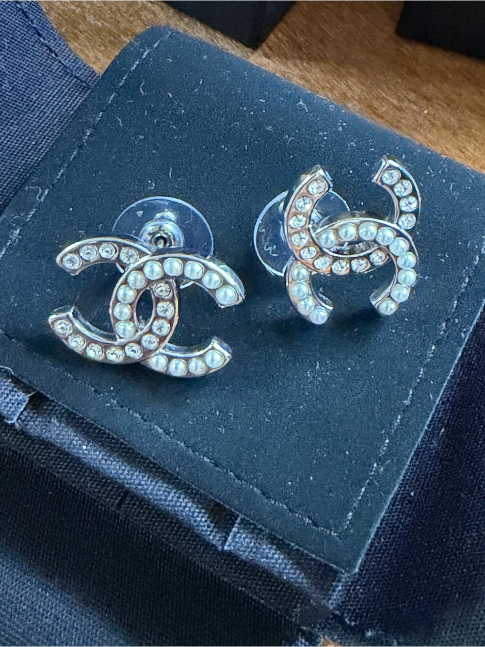 CHANEL Crystal CC Logo Earrings - Great collection - Picture 4 of 9